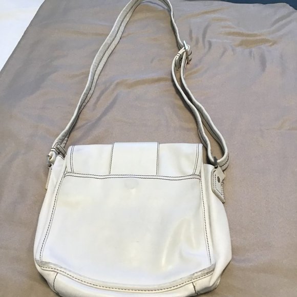 TED Baker Leather Shoulder Bag with Adjustable Strap - Picture 4 of 10